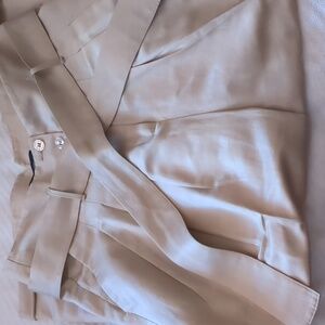 •Body by Victoria Belted/Pleated Crop Pants